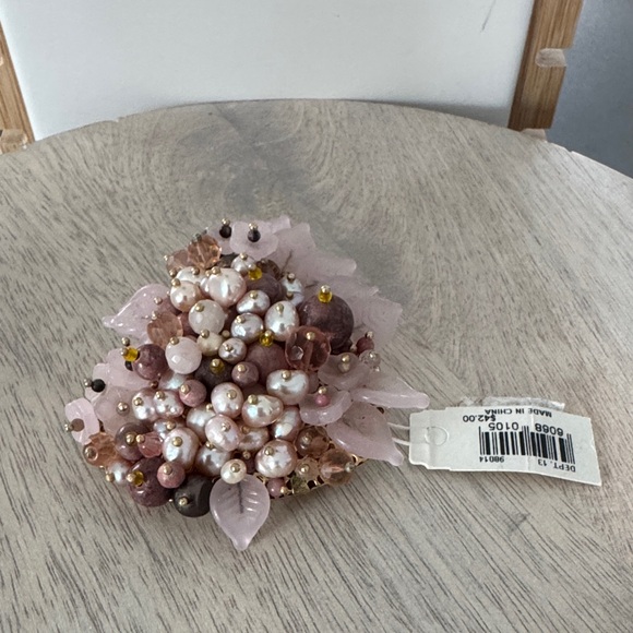Ann Taylor Jewelry - Ann Taylor Pink and Gold beaded Brooch
